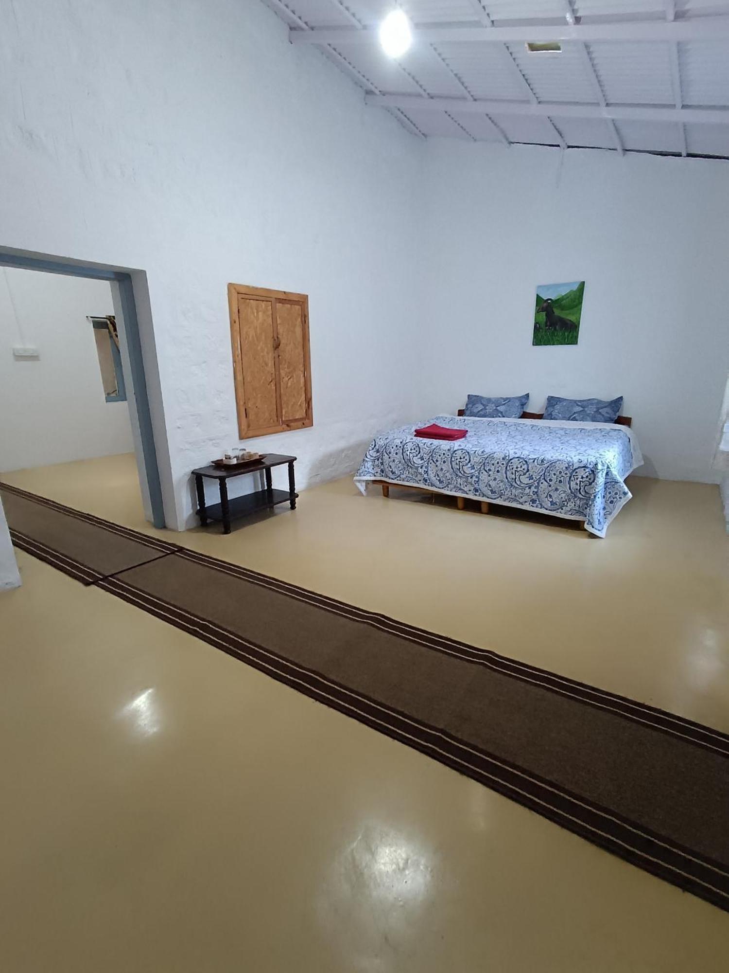 Moksha Infinity Valley Kotagiri Værelse billede